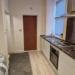 2A And 3A Cromwell Grove